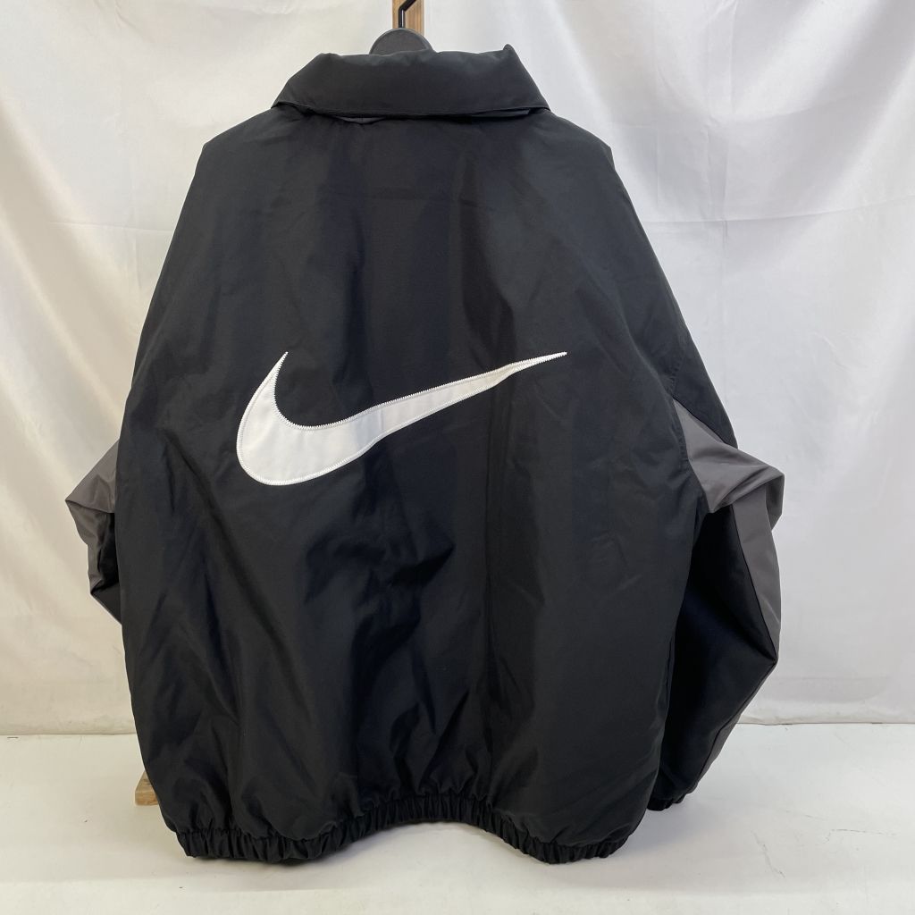 ナイキ ソロ　スウッシュ　メンズ　パファー ジャケット