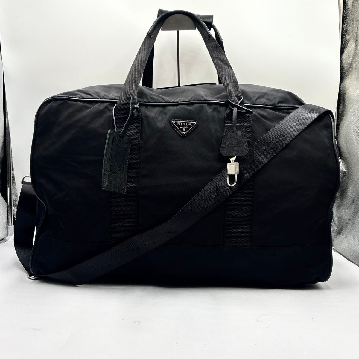 【極美品】プラダ 2way ボストンバッグ ナイロン サフィアーノ ギャランティ 極美品】プラダスポーツ 2way ボストンバッグ ナイロン ギャランティ