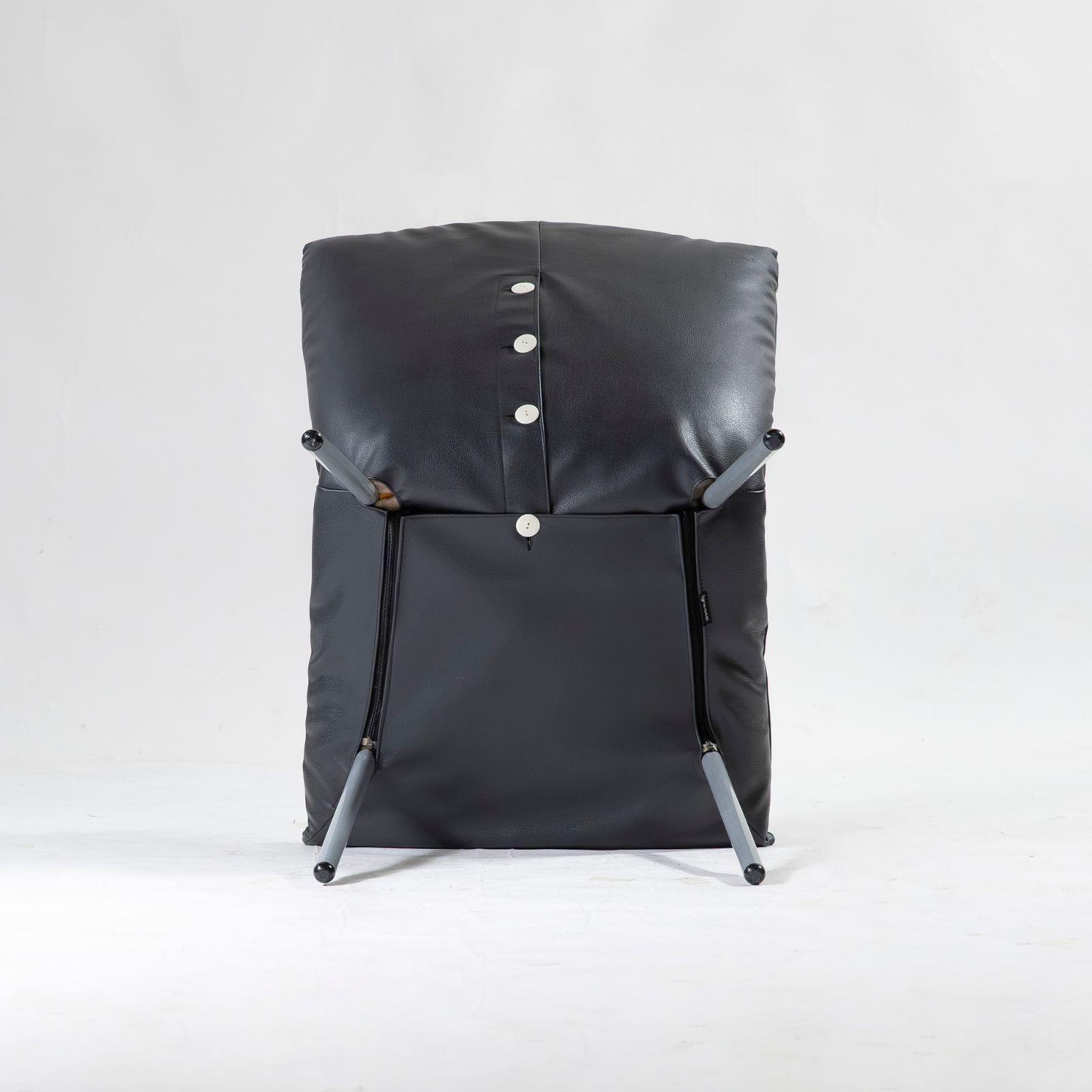 ダイニングチェア リーンロゼ ligne roset ROSETCalin ロゼカラン PVC