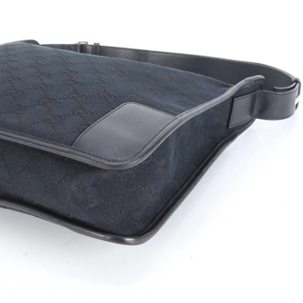 r04【極美品】グッチ　GGキャンバス　レザー　ブラック　ショルダーバッグ. 極美品 グッチ GG キャンバス レザー ショルダーバッグ 肩掛け ワン