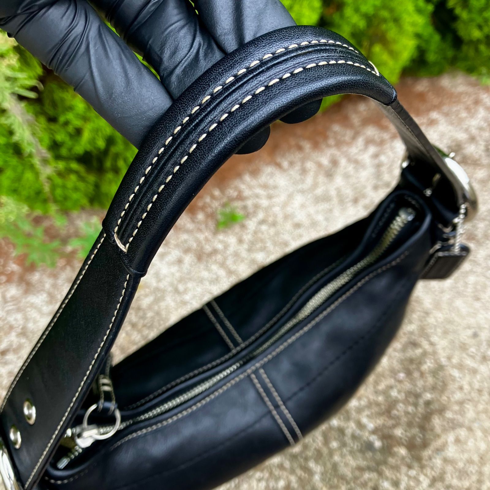 Coach y2k Vintage Soho Black Leather Mini Hobo Bag - メルカリ