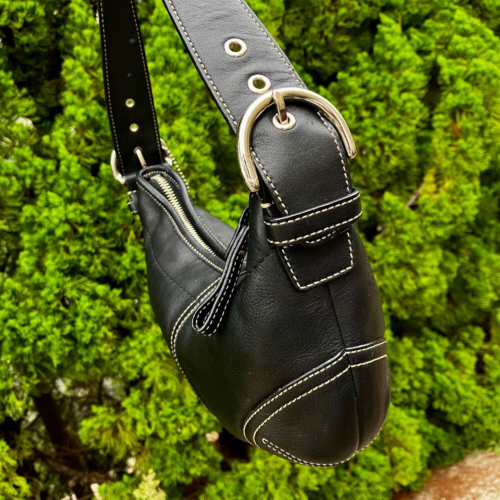 Coach y2k Vintage Soho Black Leather Mini Hobo Bag - メルカリ