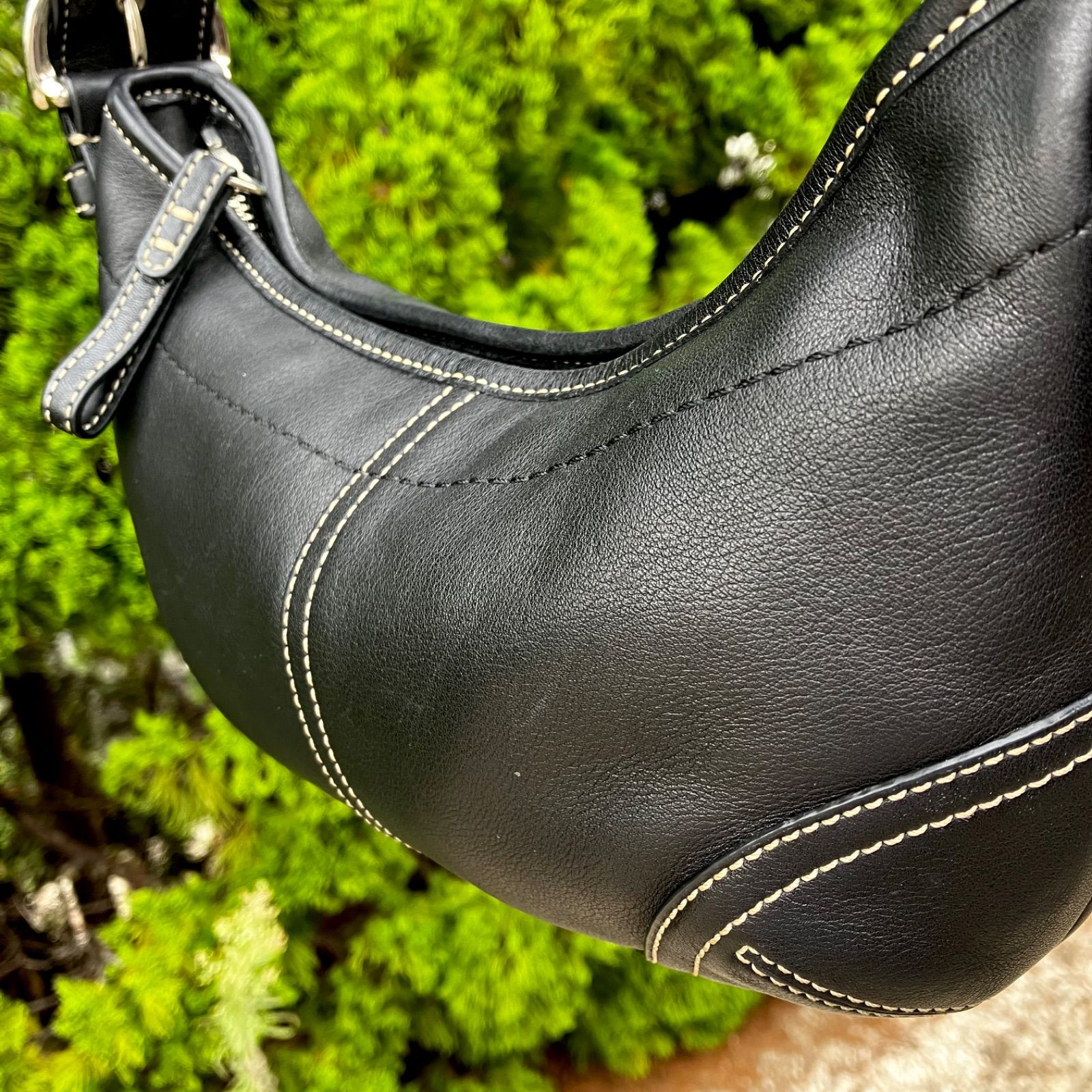 Coach y2k Vintage Soho Black Leather Mini Hobo Bag - メルカリ