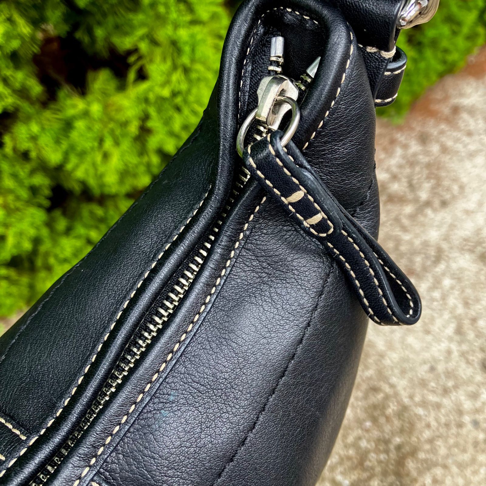 Coach y2k Vintage Soho Black Leather Mini Hobo Bag - メルカリ
