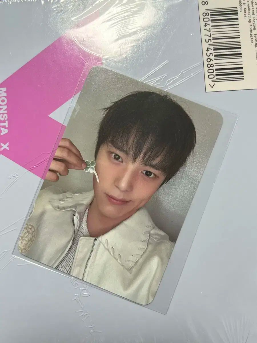 MONSTA X(モンスタエックス・モネク) ミニョク(MINHYUK) トレカ 出品