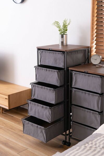 ブラウン グレー