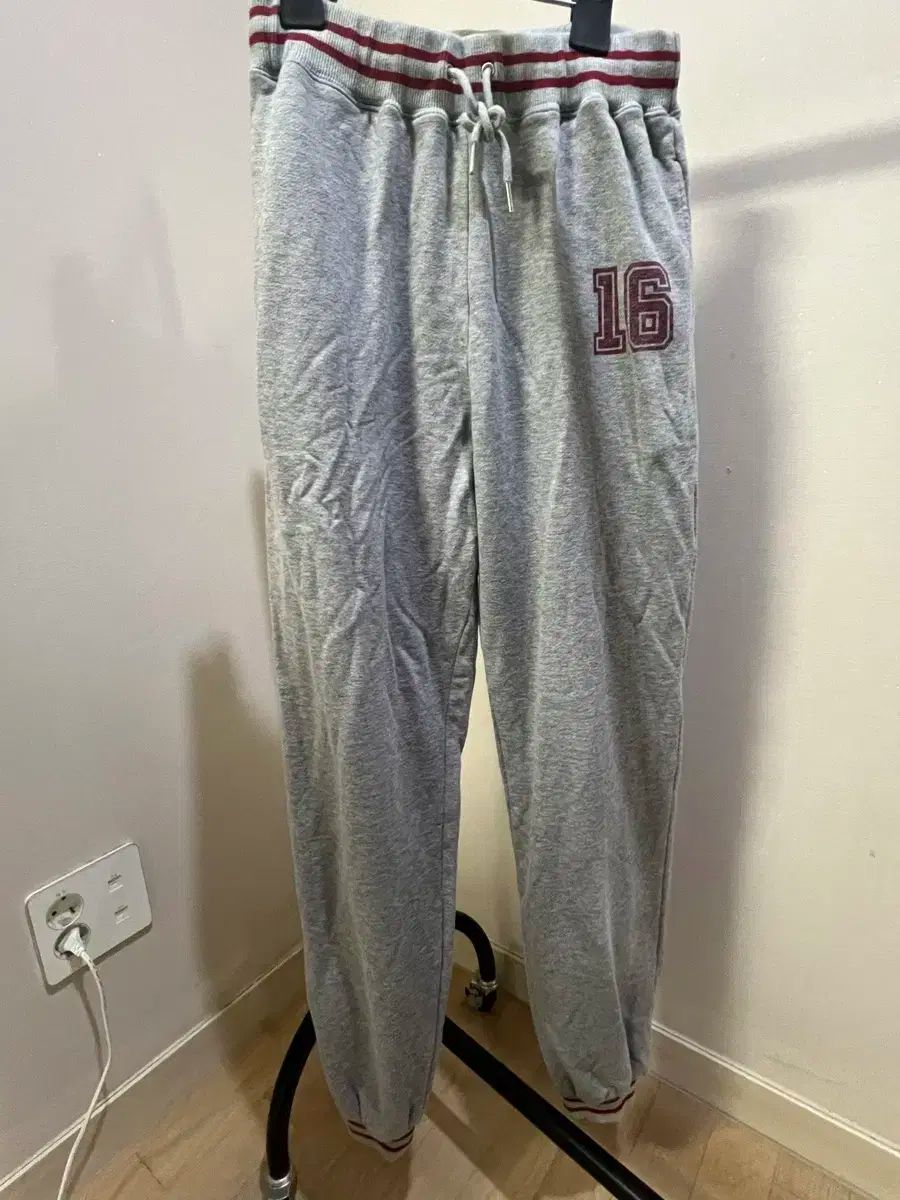 celine セリーヌ カシミア ジョガーパンツ