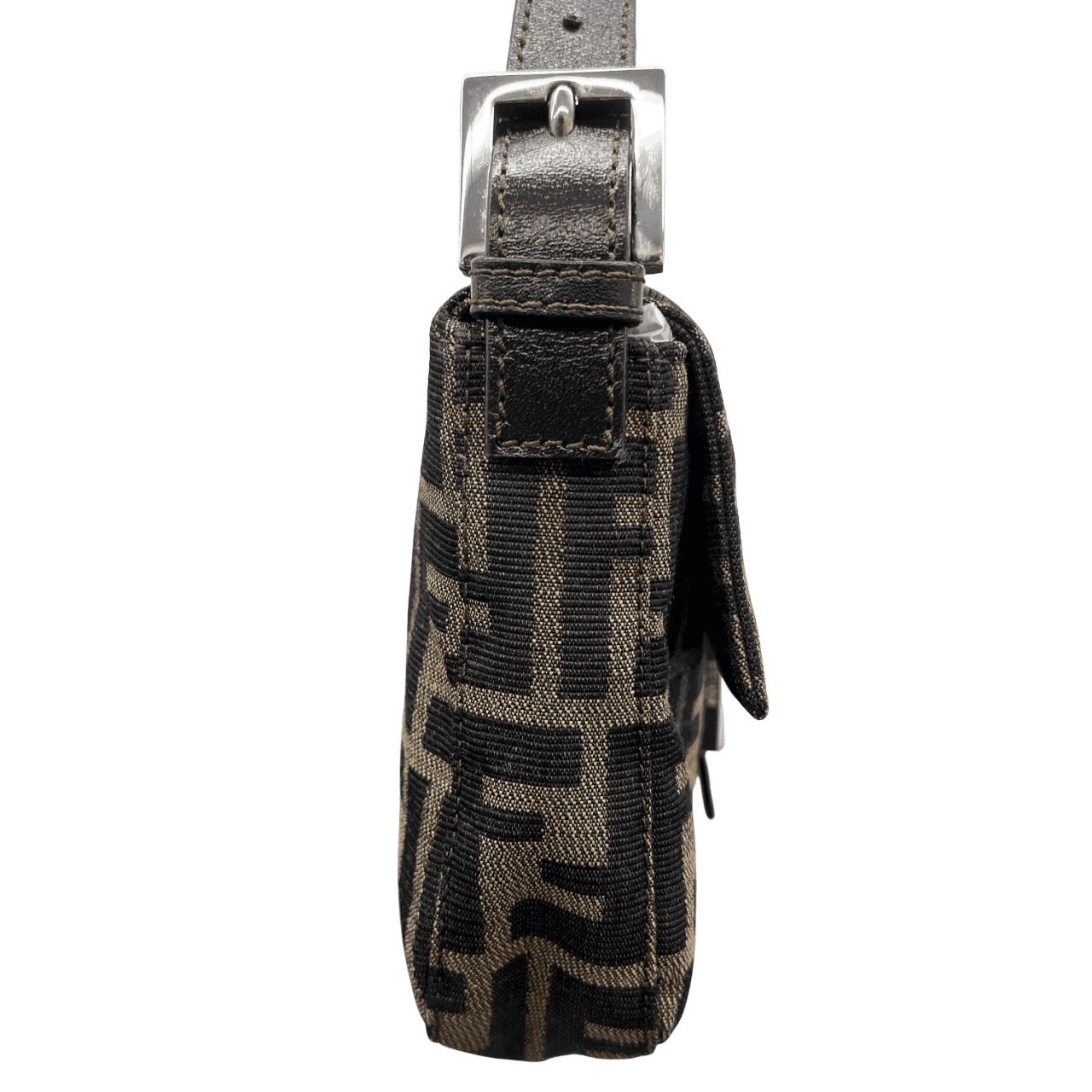 極美品 鑑定済】 タグ付 FENDI マンマバケット ズッカ ショルダー