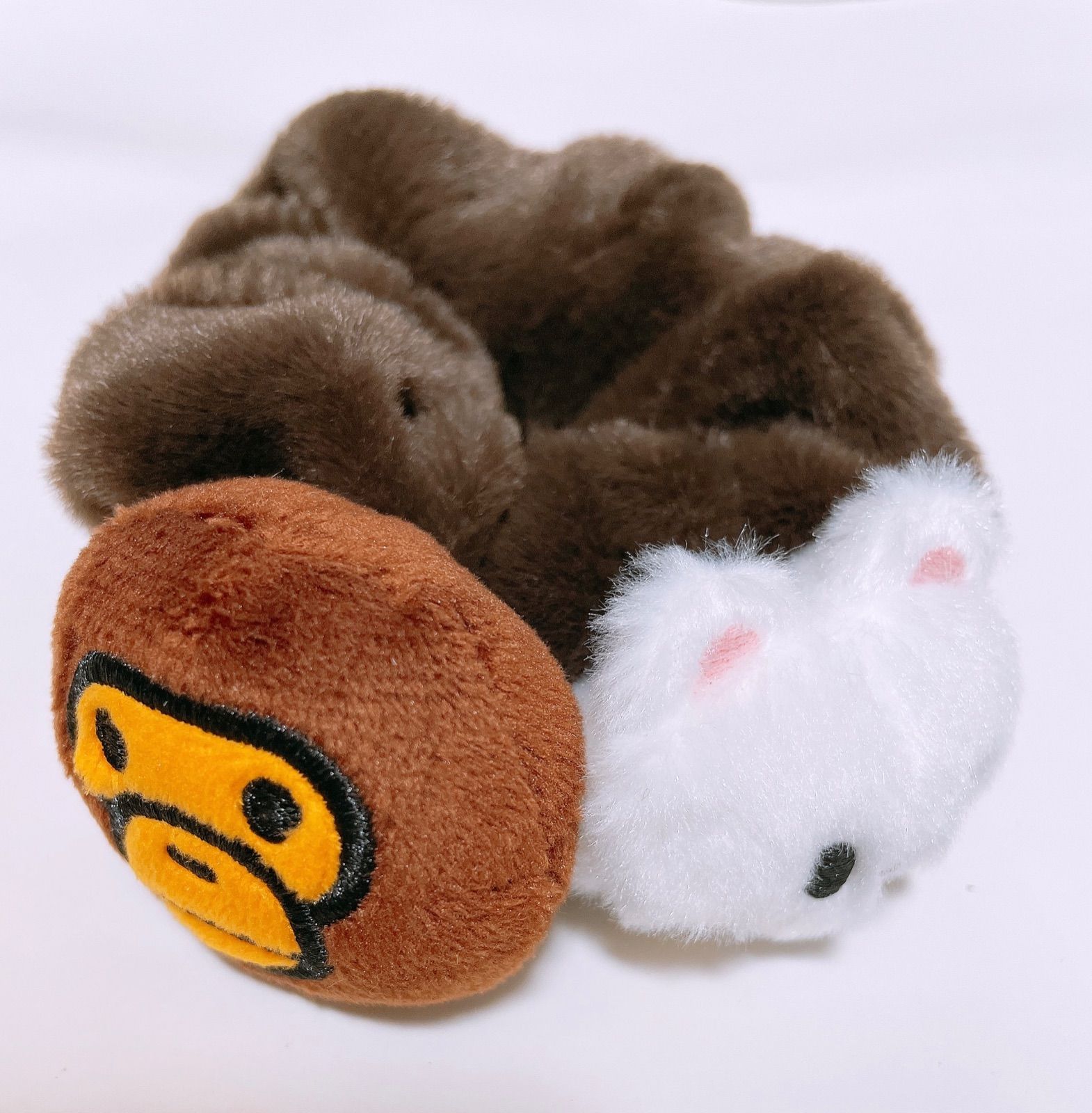 BAPE X STRAY KIDS JINIRET BABY MILO®︎ SCRUNCHIE - メルカリ