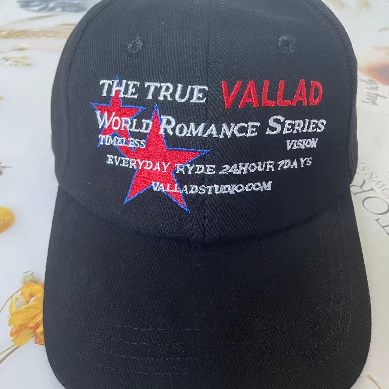 WORLD ROMANCE SERIES CAP VALLAD IO - メルカリ