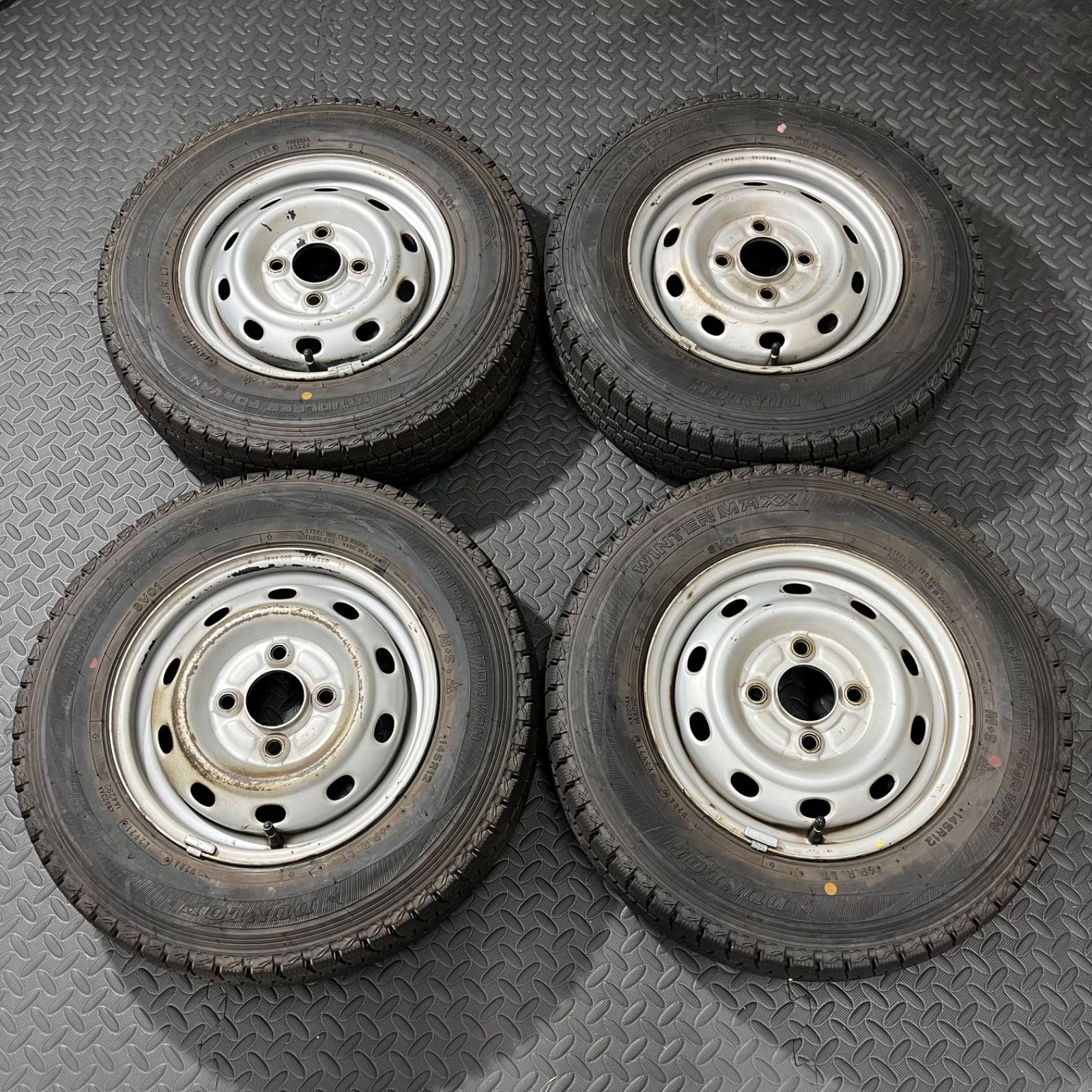 21年製 145R12 6PR LT ダンロップ ウインターマックスSV01 スバル