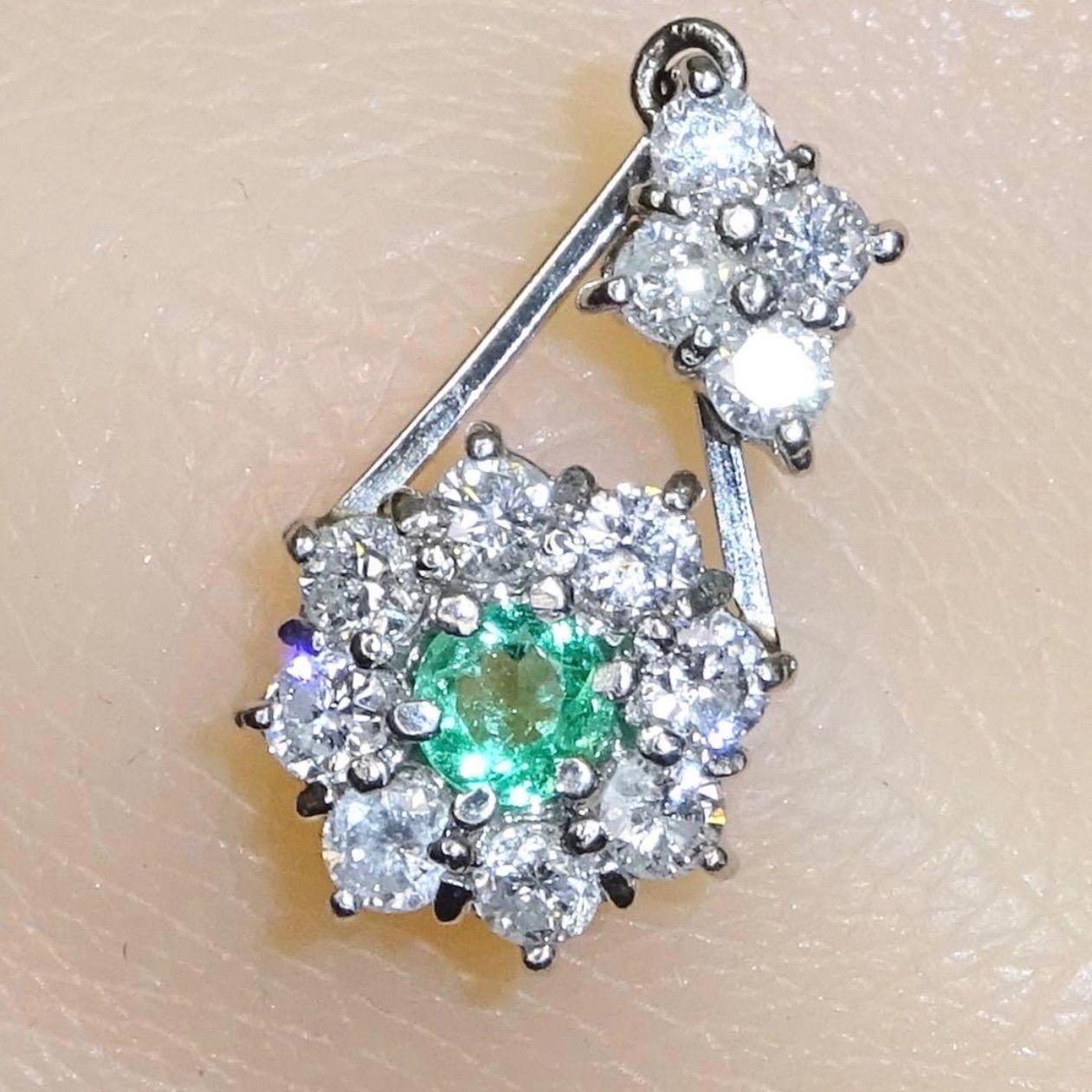 プラチナ pt900 天然エメラルド1石 天然ダイヤモンド0.40ct ネックレス 