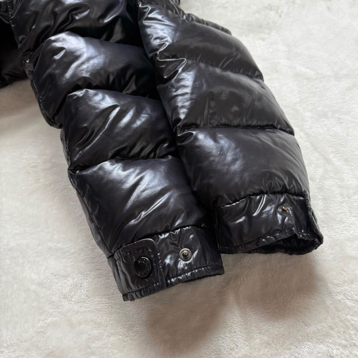 美品 MONCLER MAYA モンクレール マヤ シャイニングブラック 黒 ダウン