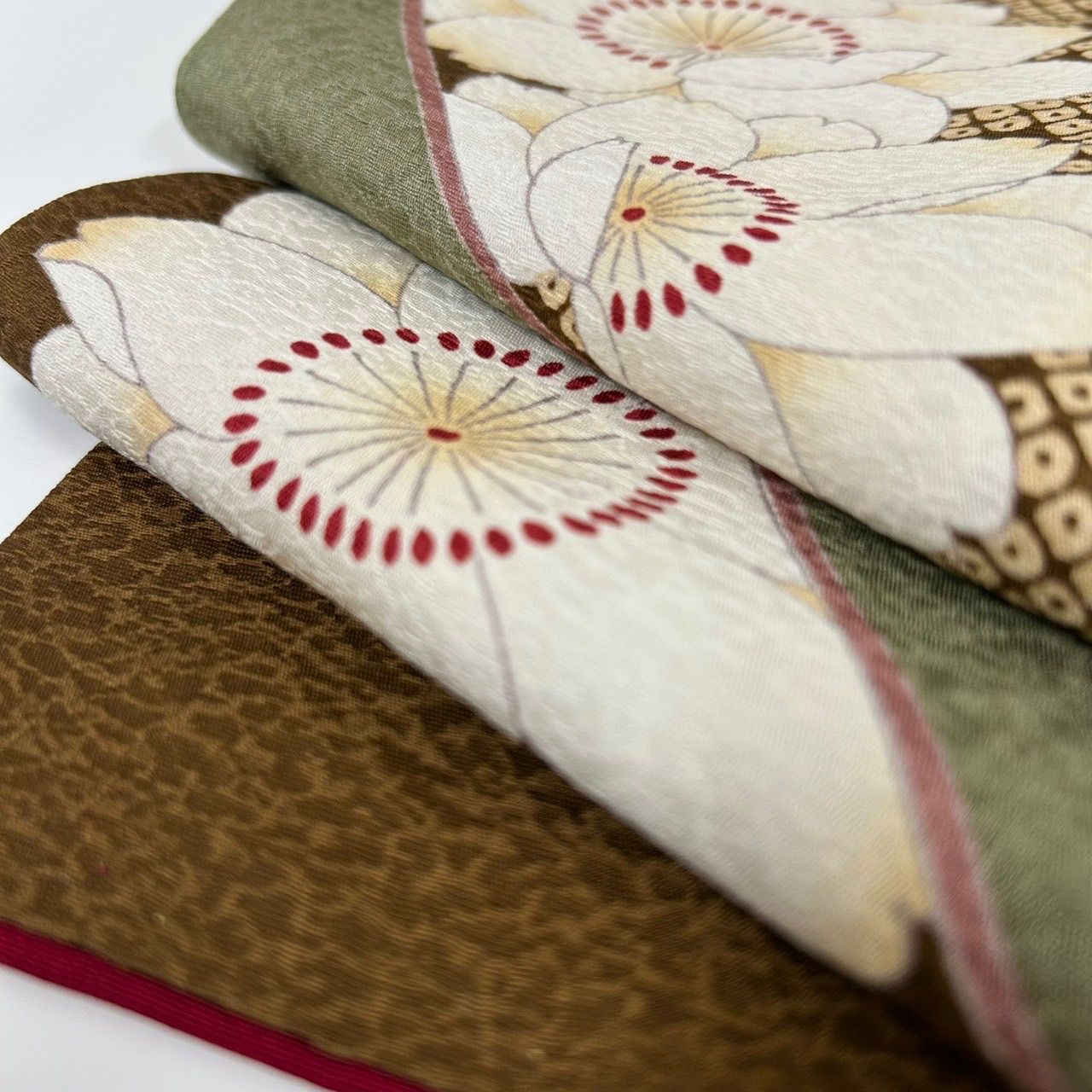 振袖 豪華 金彩 ラメ刺繍 椿 紋意匠 身丈169cm パールトーン加工 振袖