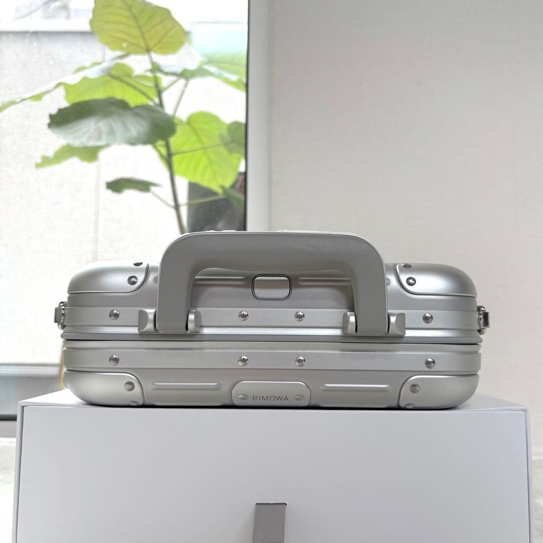 新品 RIMOWA Original Bag アルミ ショルダーバッグ シルバー - メルカリ