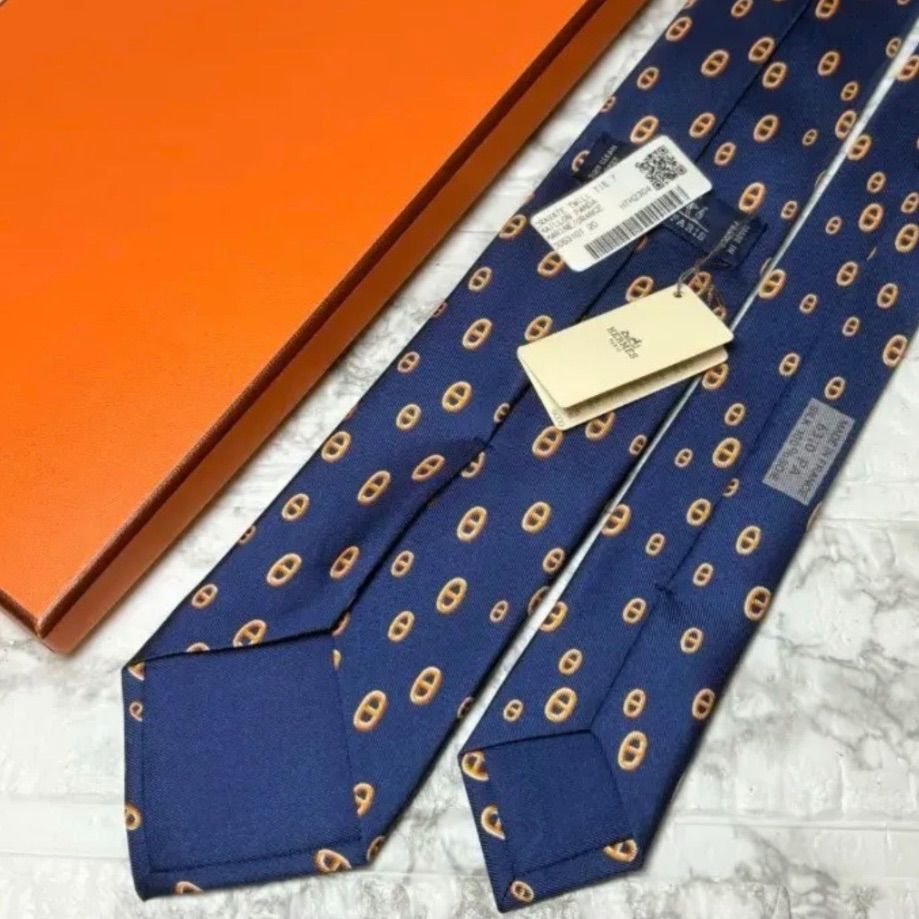 エルメス HERMES ネクタイ シェーヌダンクル パンダ スーツ シャツ