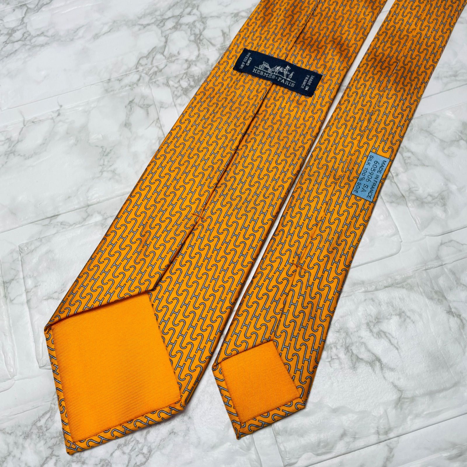  HERMES エルメス ネクタイ H柄 オレンジ スーツ シャツ カフス ビジネスバッグ ジャケット ネクタイ 小物