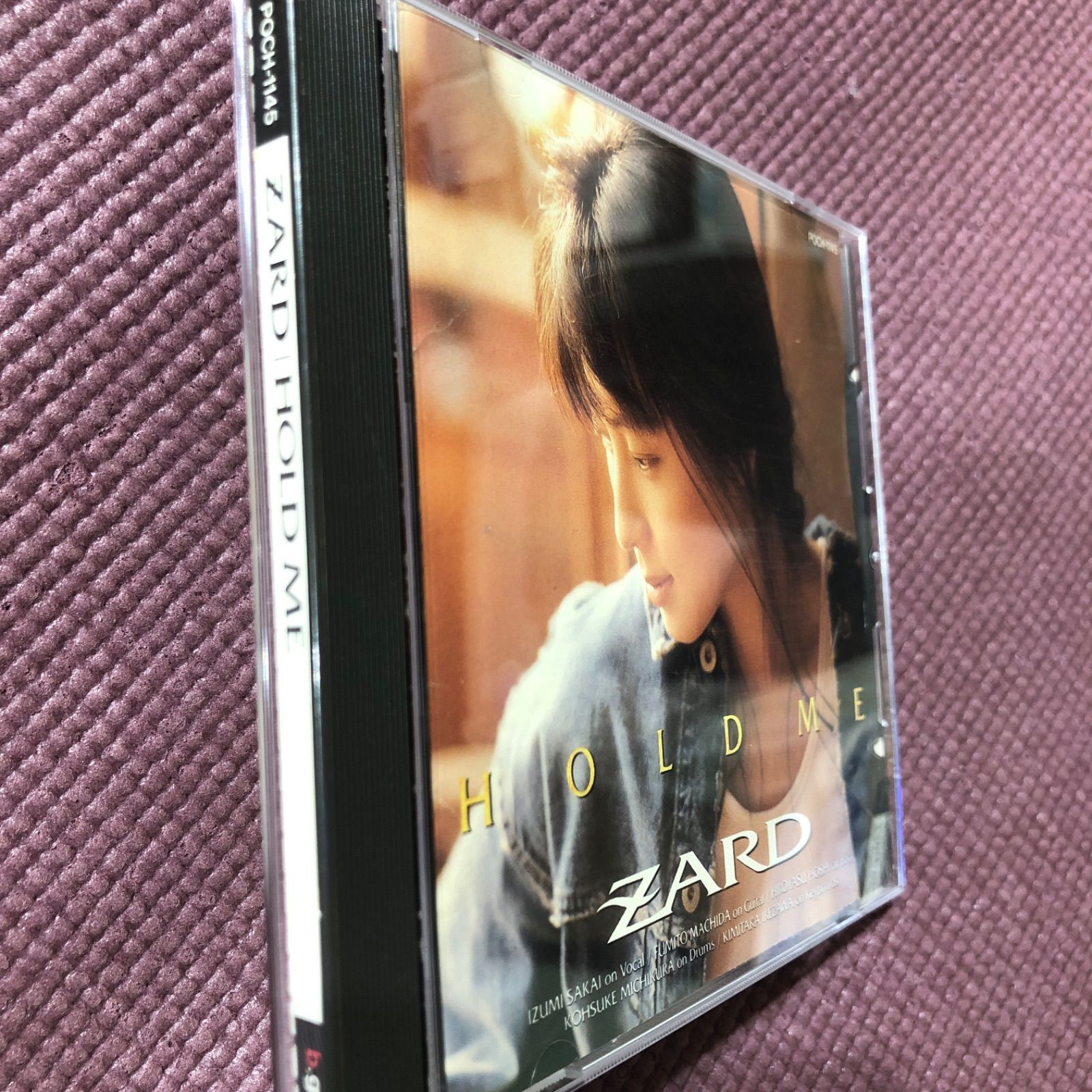 ZARDサードアルバム 『HOLD ME』 - メルカリ