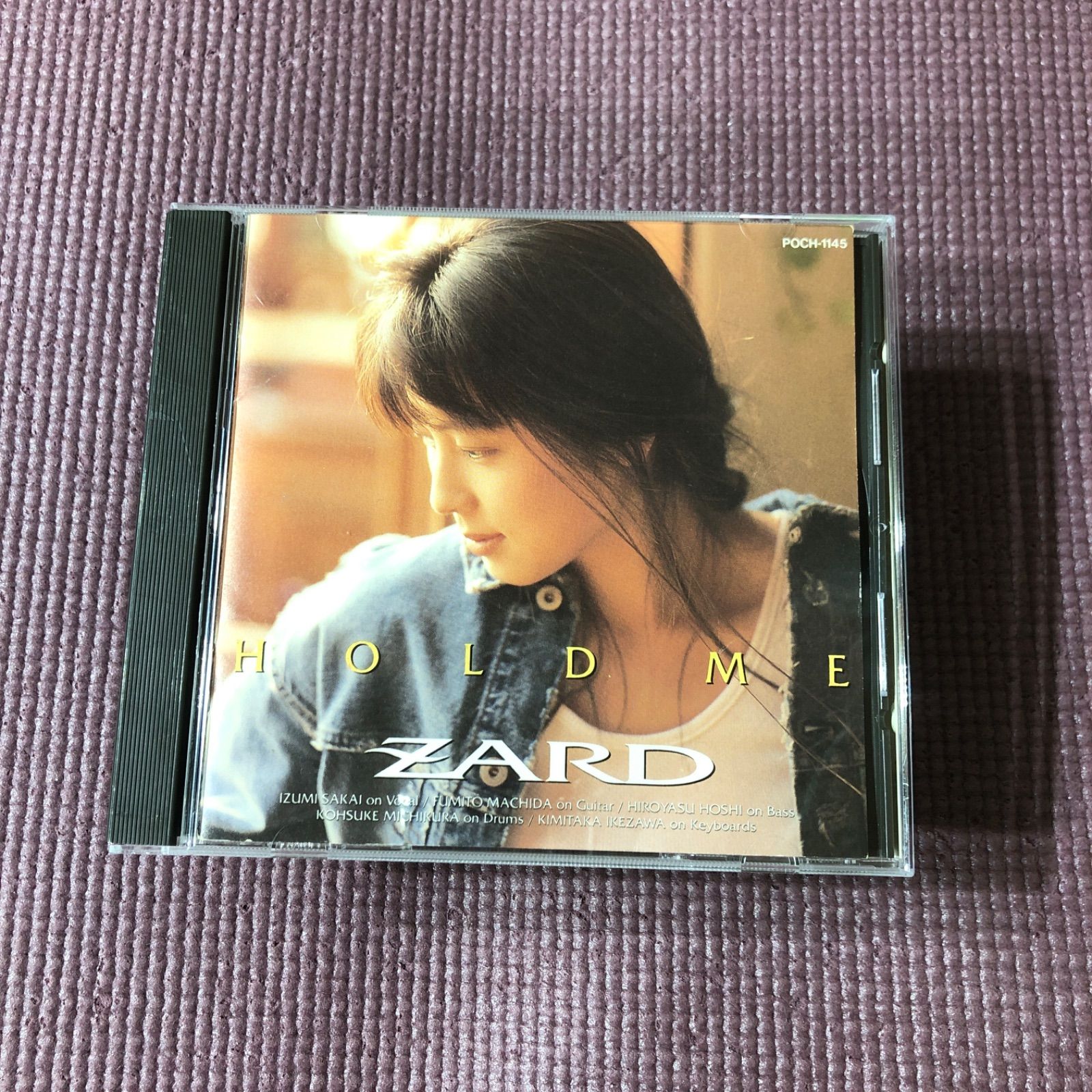 ZARDサードアルバム 『HOLD ME』 - メルカリ