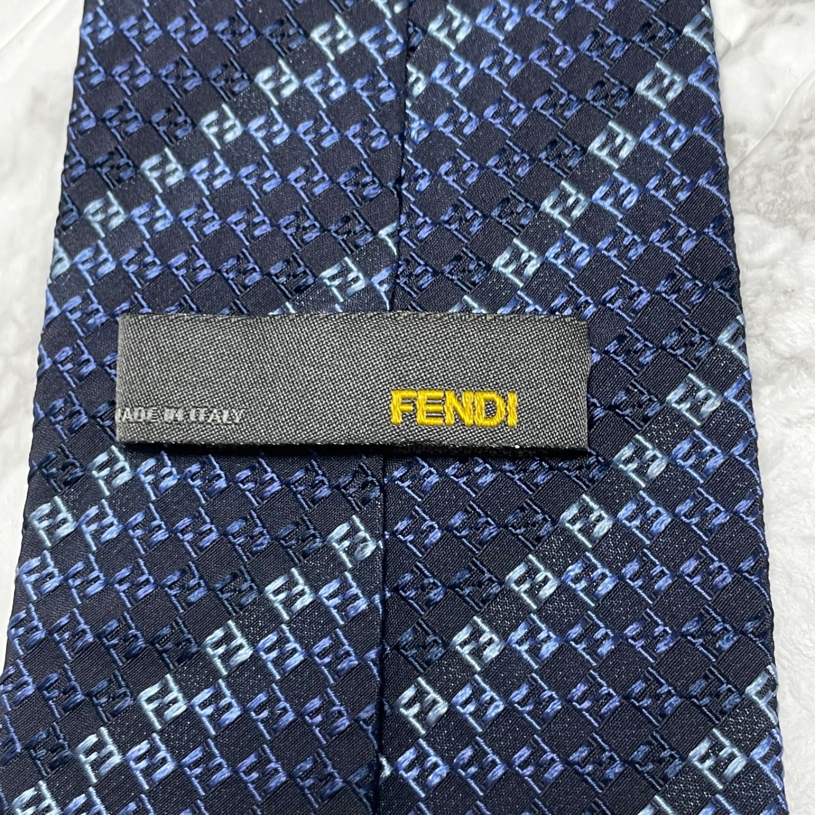 FENDI フェンディ ネクタイ ズッカ ズッキーノ スーツ シャツ カフス