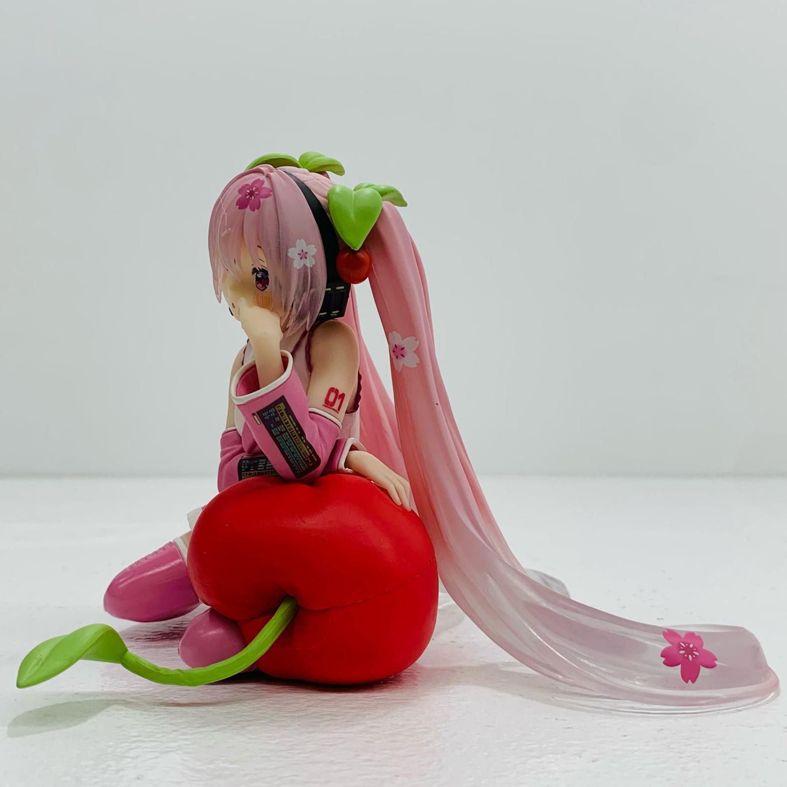 飾磨店】 中古 桜ミク～さくらんぼクッションver.～DesktopCute