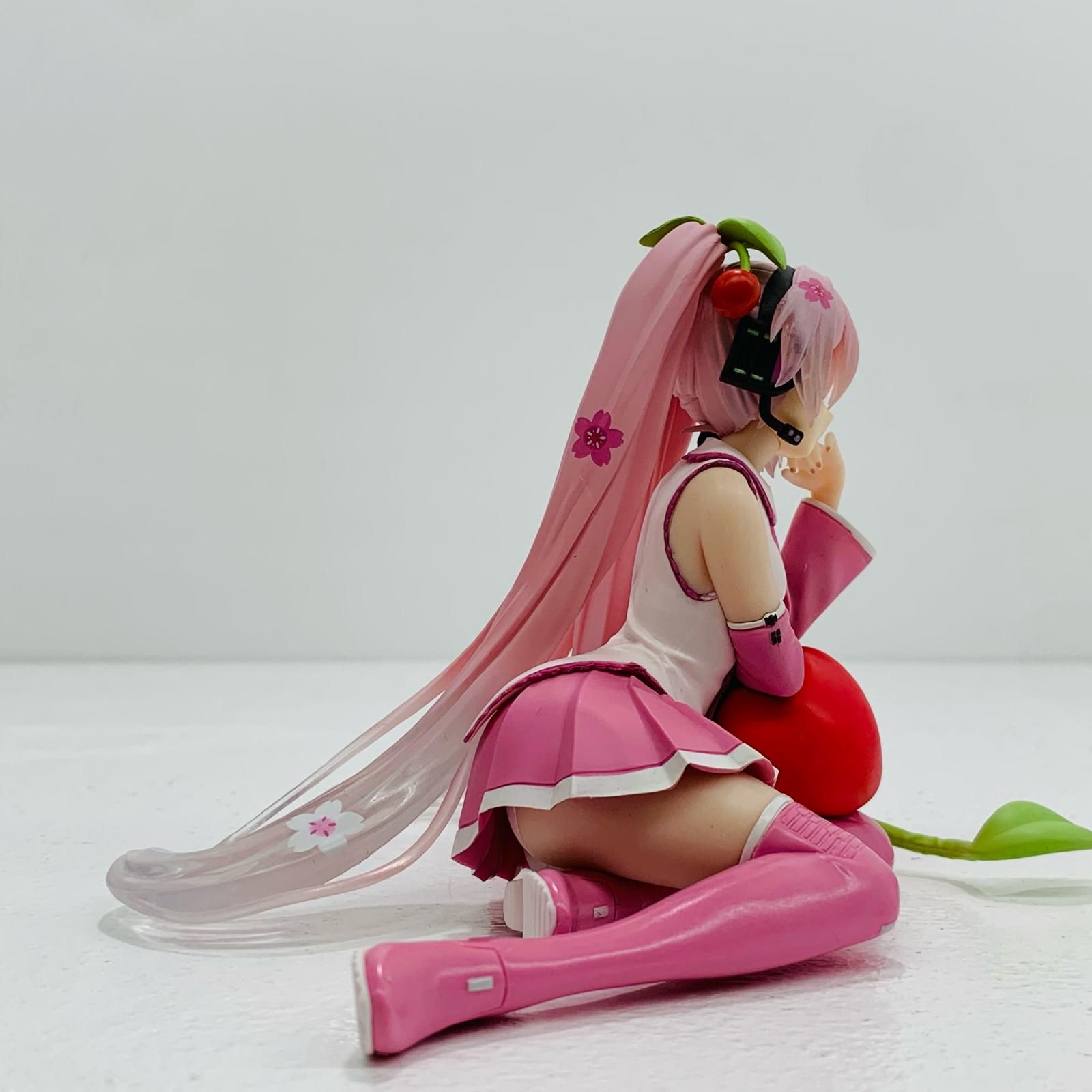 飾磨店】 中古 桜ミク～さくらんぼクッションver.～DesktopCute