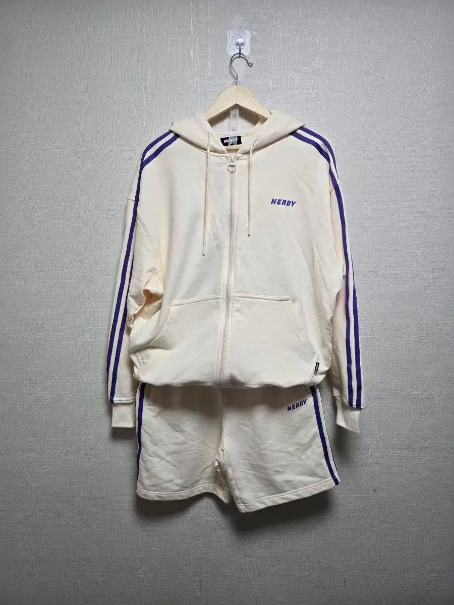 ノルディ NY トラック フードジップアップ ハーフパンツ セット