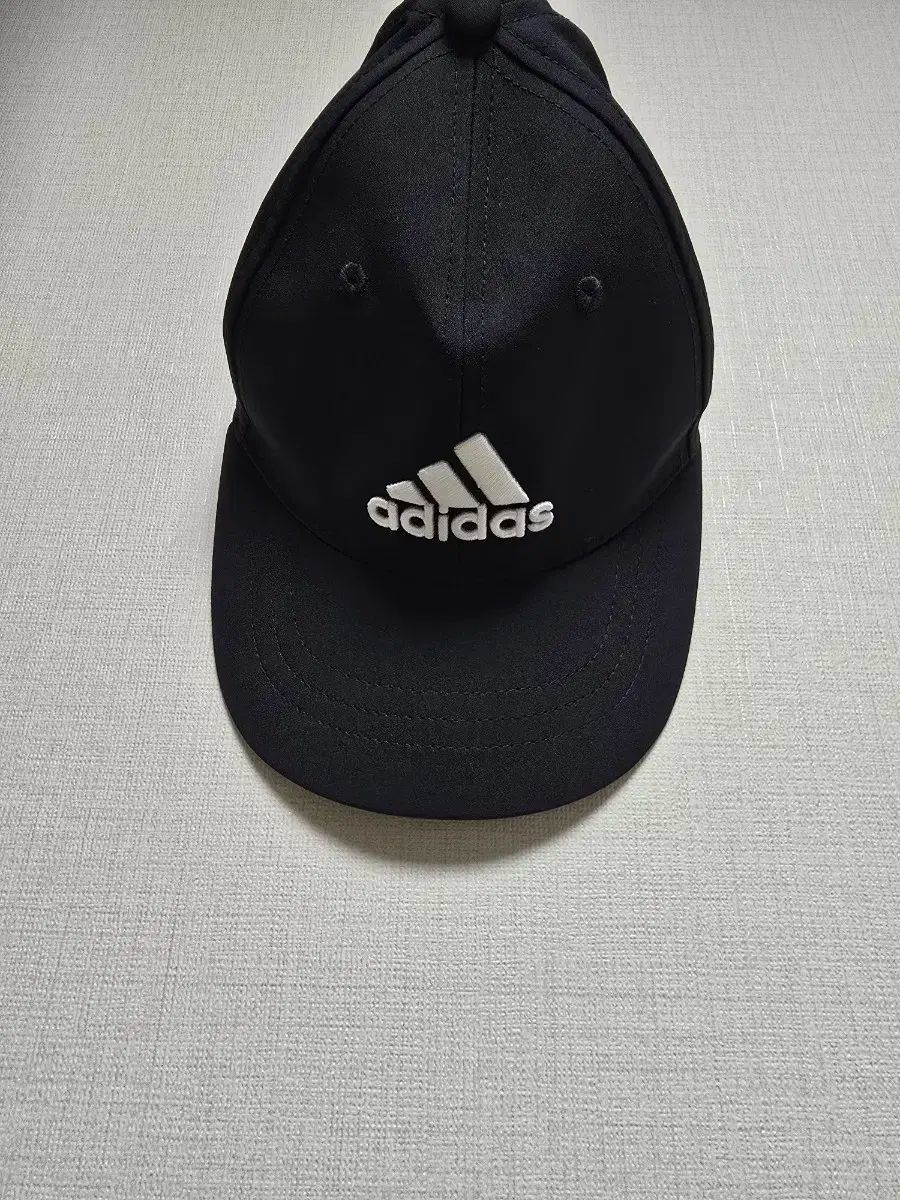 アディダス ブラック ベースボールキャップ 帽子