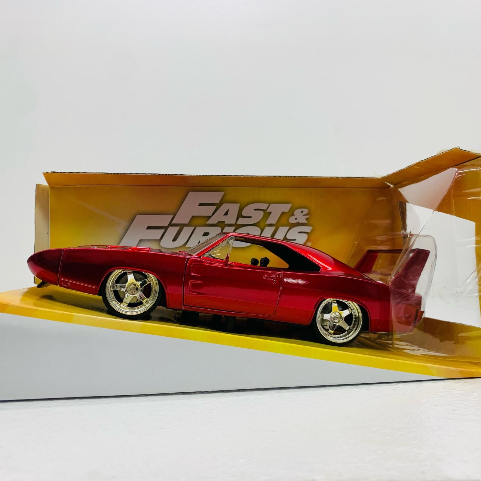 【飾磨店】 中古 Dom&rsquo;s Dodge Charger Daytona 1/24 ミニカー  ワイルド