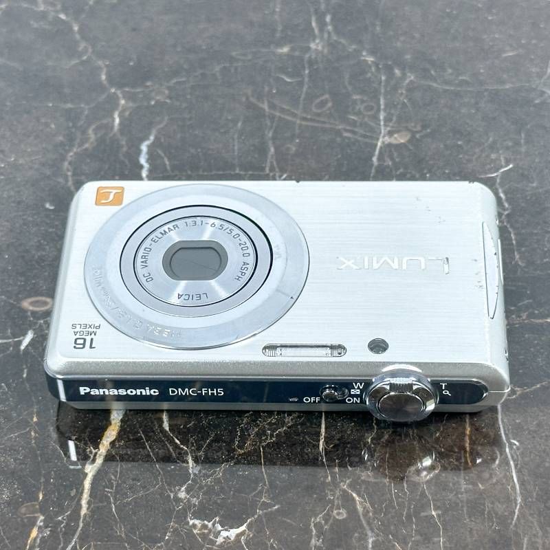 Panasonic LUMIX DMC-FH5 シルバー コンデジ デジカメ ライカレンズ 