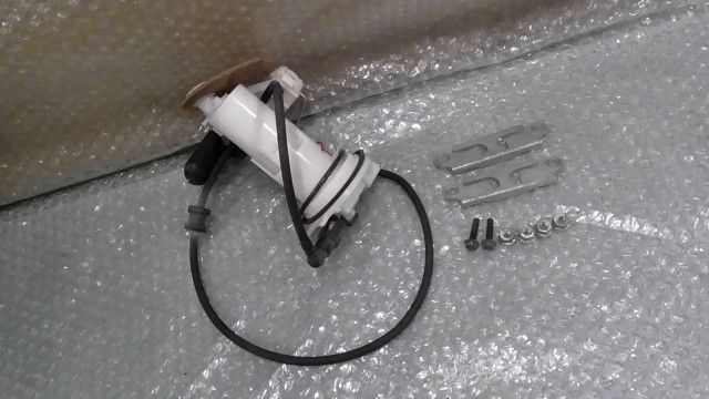 カブ50 プロ AA 04 3011 xxx の 燃料ポンプ