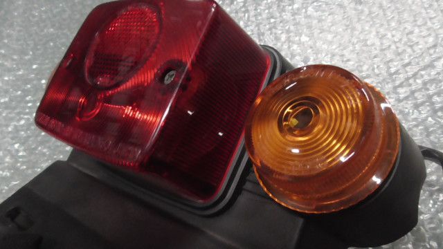 バイク チョイノリ セル付 CZ41A-184xxx の テールランプ:#1761785369