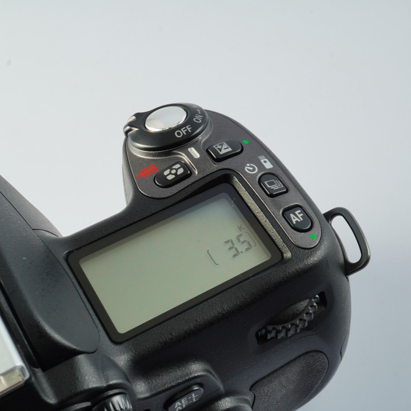 Nikon ニコン D80 + AF-S DX NIKKOR 18-55mm F⁄3.5-5.6 G VR