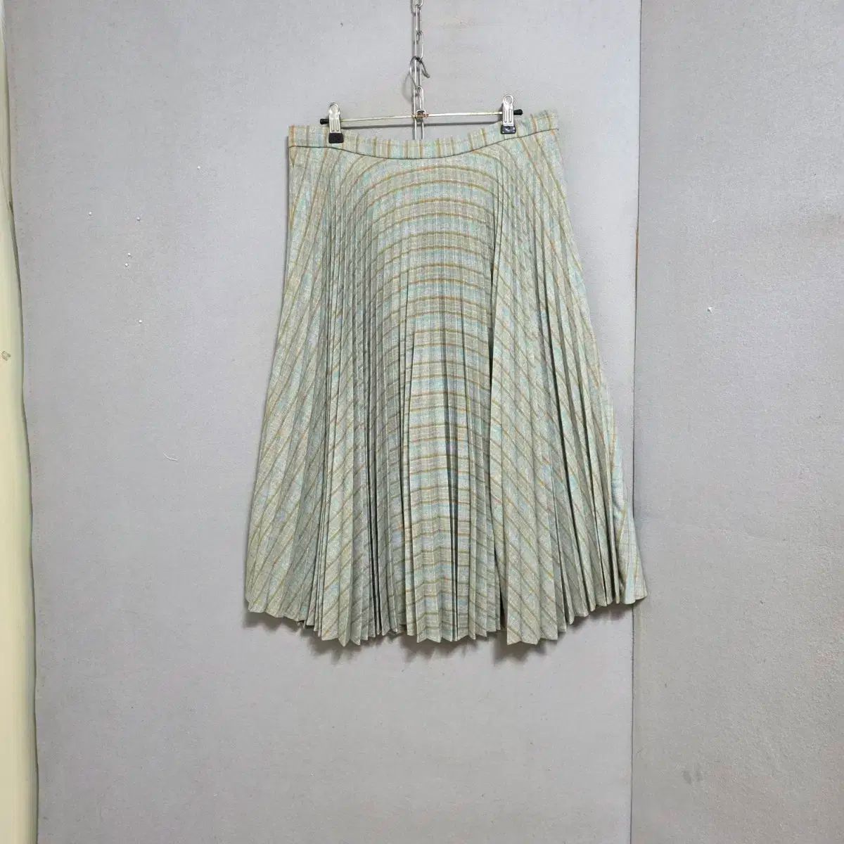 ヴァネッサブリューノ アッテ シャーリング ミディ丈 スカート n3116