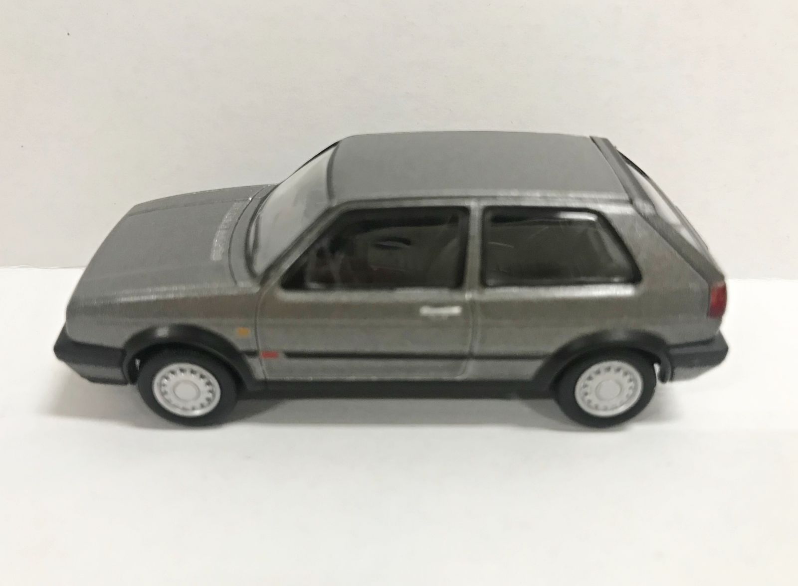 トミカ リミテッドヴィンテージゴルフ II GTI 16V 1/64 保管品