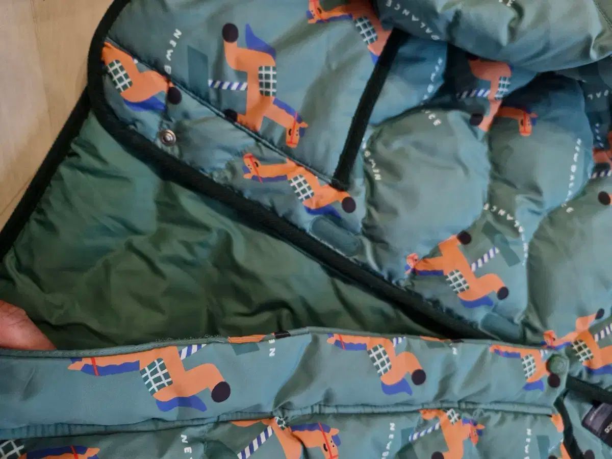  ニュー ンス キッズ ダウン 140 その他 ジャケット ブルゾン