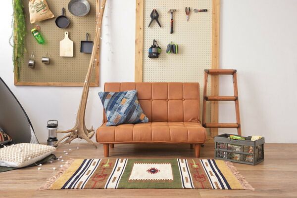 フロアソファ アメリカンポップ 42段階 リクライニング ロータイプ 映画 憧れ 空間 カラフル デザイン 快適 豊かなクッション 高品質 インテリア 魅力的