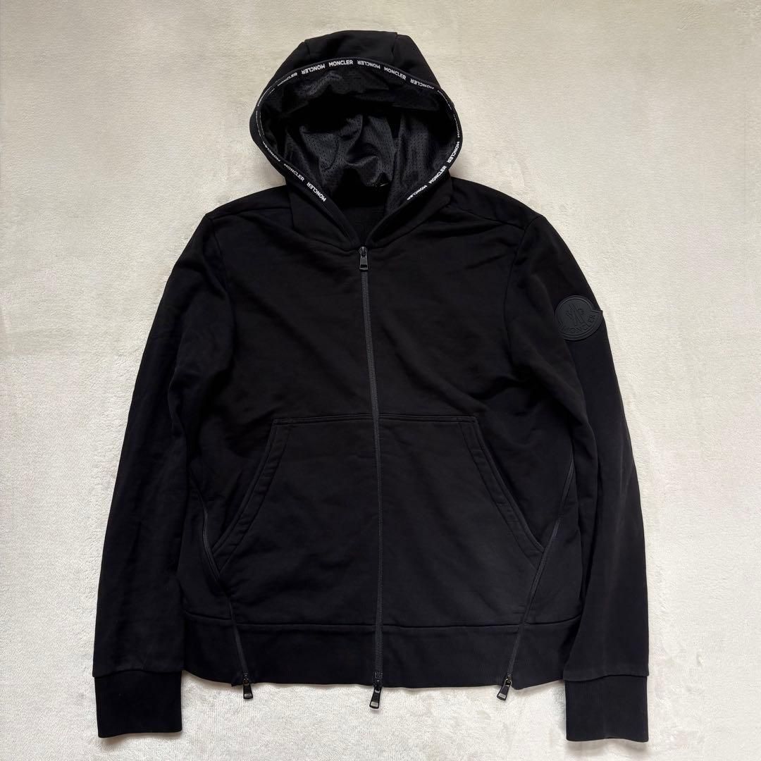 ［極美品］モンクレール　サイドロゴパーカー　ブラック 美品 MONCLER サイドロゴ 機能性 ジップパーカー スウェットパンツ