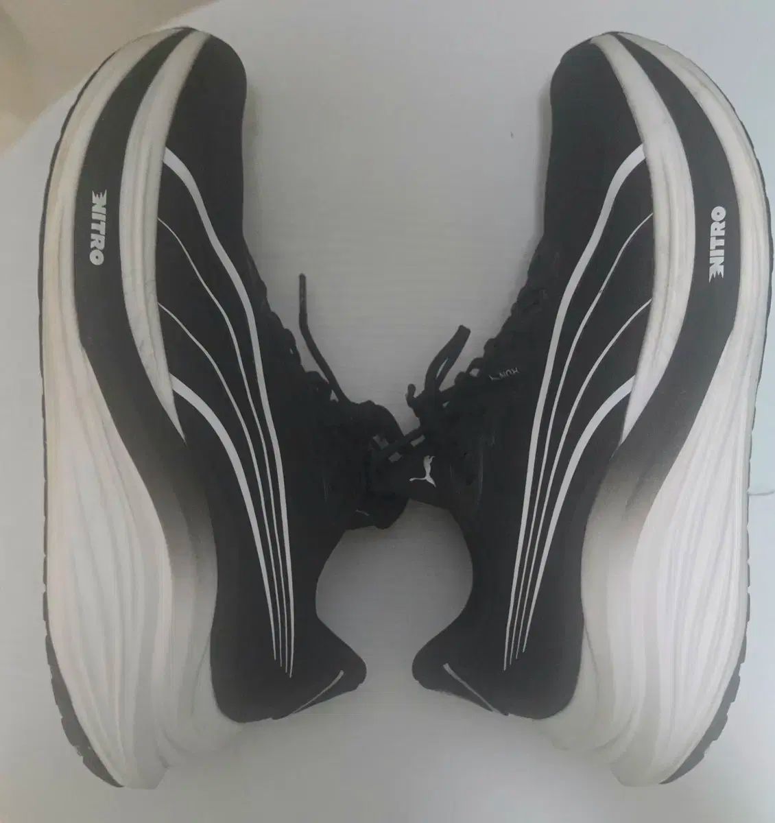 プーマ マックマックス ナイトロ 285 ランニングシューズ