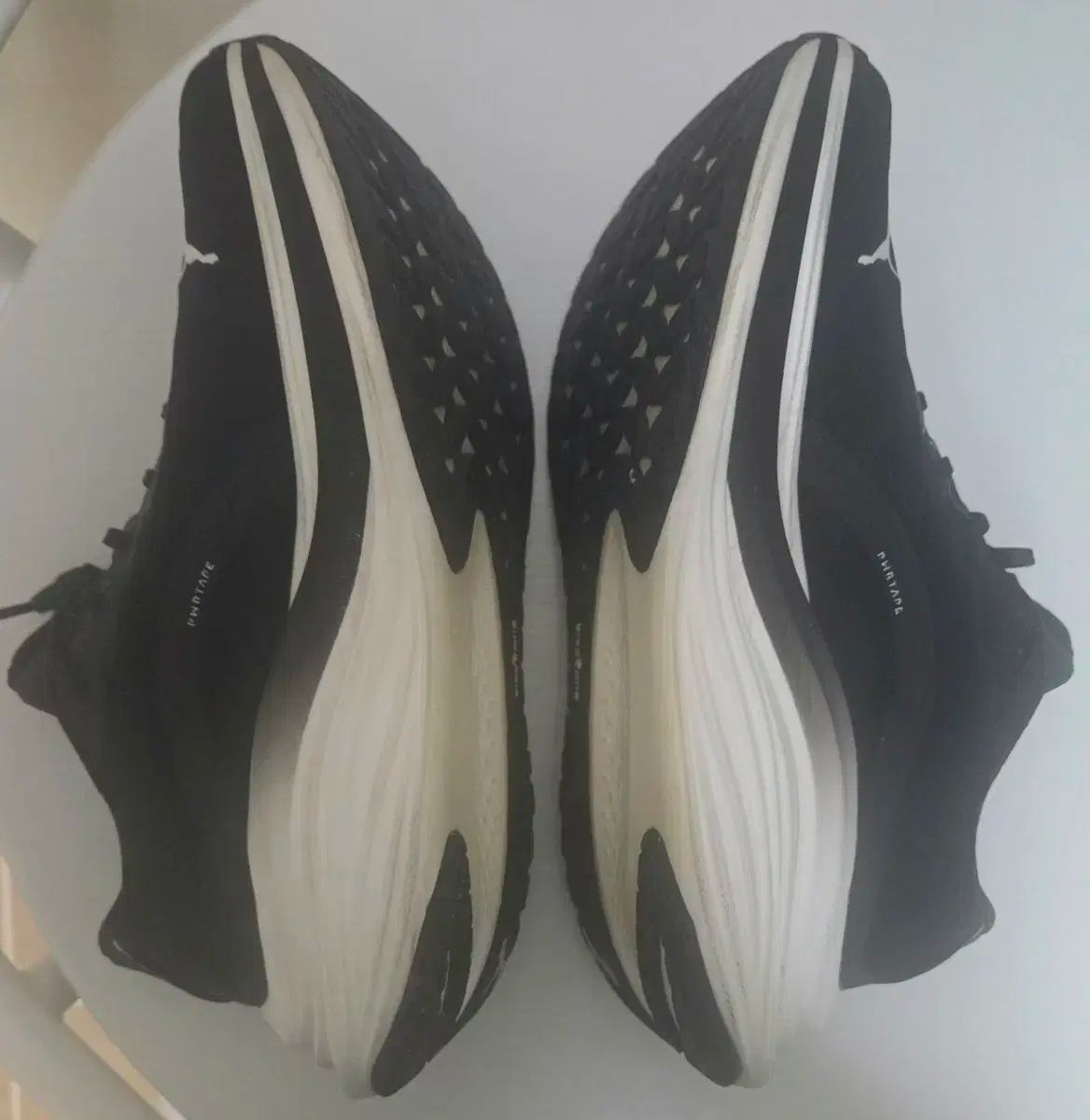 プーマ マックマックス ナイトロ 285 ランニングシューズ