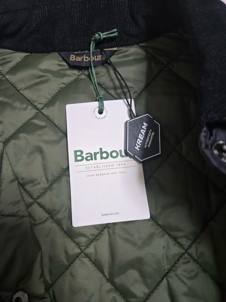BARBOUR デブロン キルト ジャケット ブラック10 GULLKHAN_COM