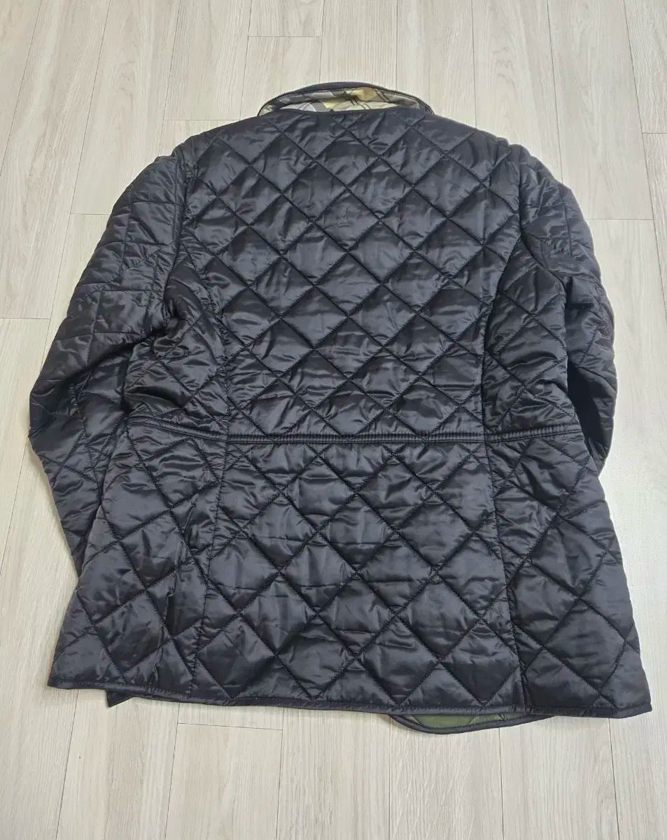 BARBOUR デブロン キルト ジャケット ブラック10