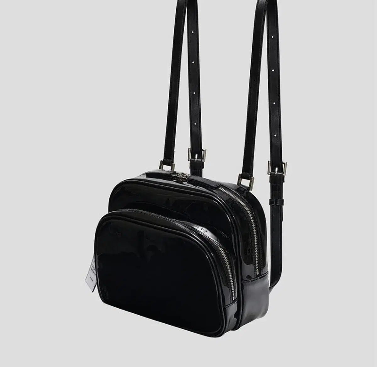 ニヒ タートルバッグ ブラック 光沢 バックパック