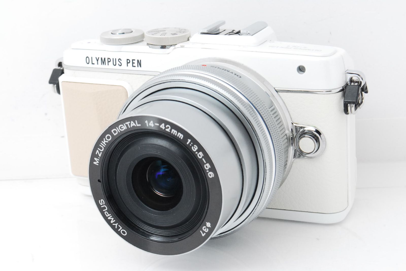 ⭐️オリンパスPEN E−PL8 Wi-Fi搭載でスマホへ転送 ショット数300回