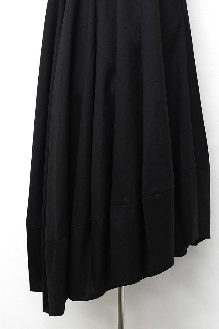 アシンメトリー M