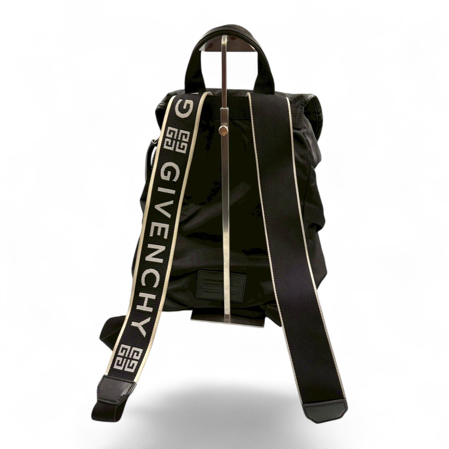 GIVENCHY リュック 大容量 A4収納 4Gロゴ 巾着 フラップ ナイロン