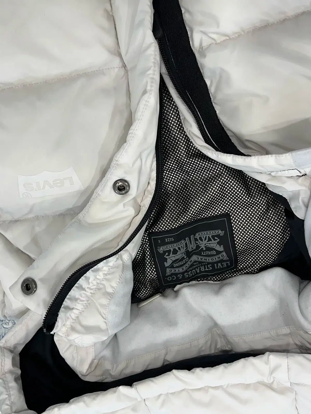 ダウンジャケット