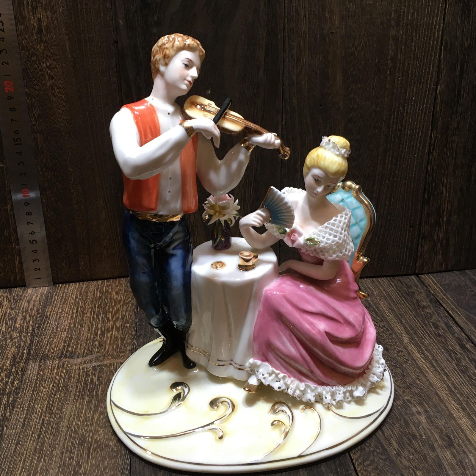 ②陶器　磁器　人形　置物　演奏　女性　演奏する女性　楽器　花　インテリア　オブジェ　コレクション 陶器 人形 オルゴールの通販