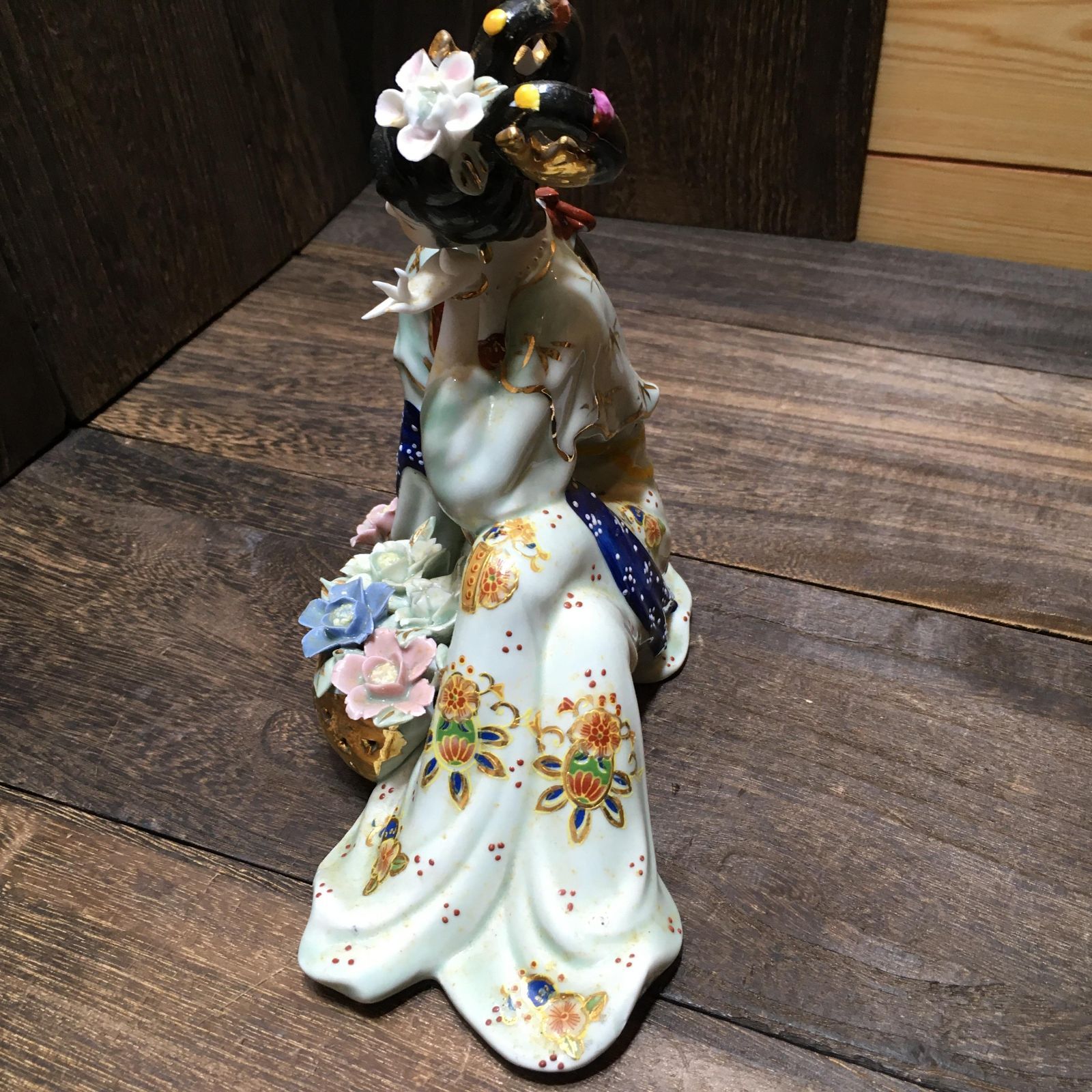 縁起物 清国時代 乾隆年製 四大美人 七宝焼 描金両耳 花瓶 陶器 置物