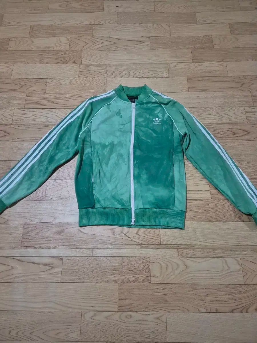 アディダス ファレル ウィリアムス ジャージ トラックジャージ